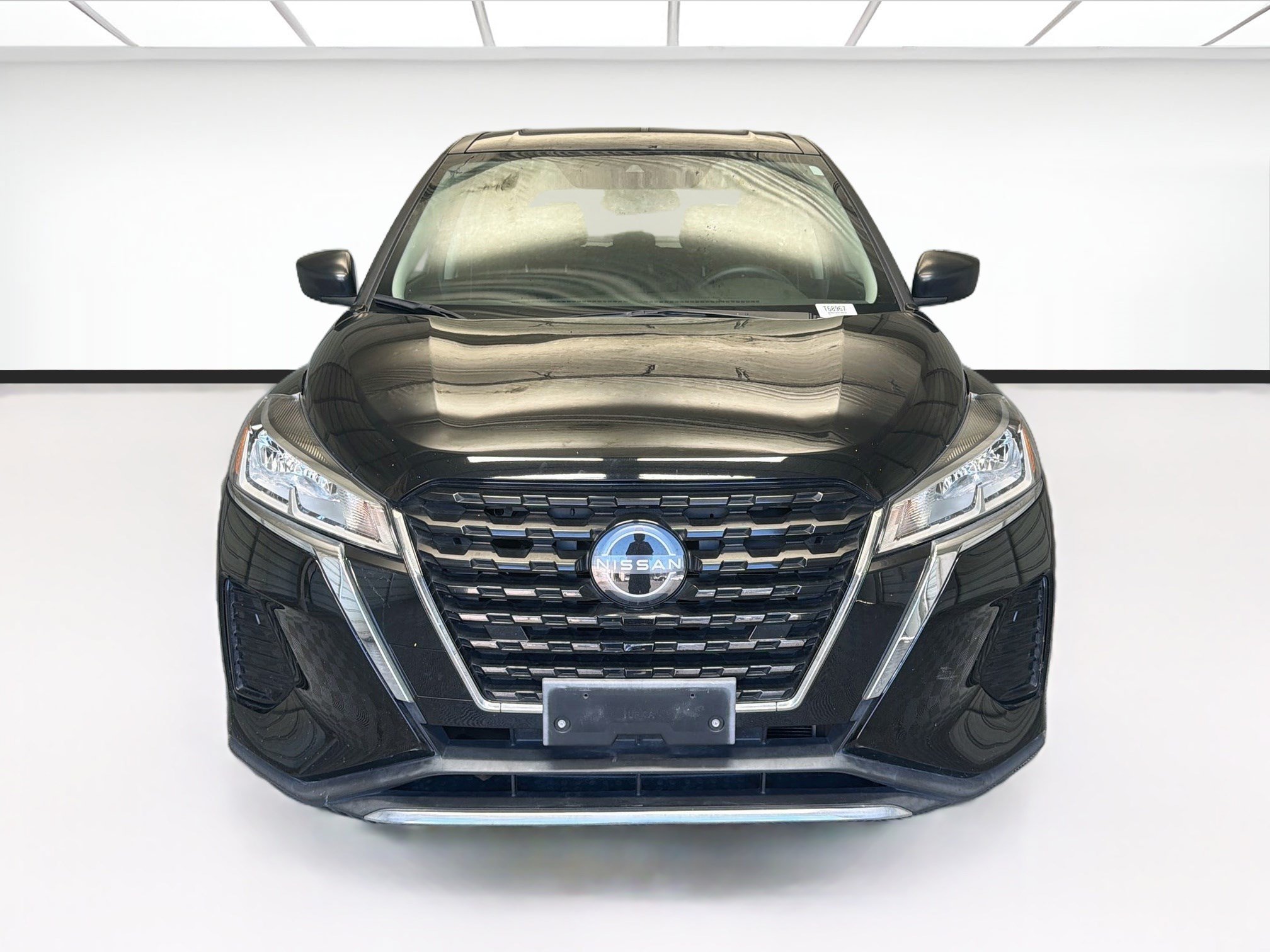 Used 2024 Nissan Kicks S FWD image 2