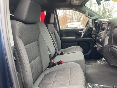 Used 2022 Chevrolet Silverado 1500 Custom w/ Safety Confidence Package image 15