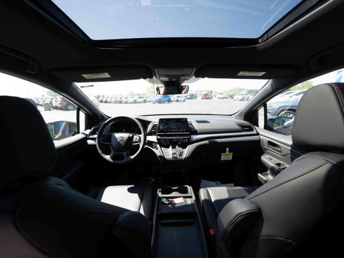 New 2026 Honda Odyssey Sport-L image 19