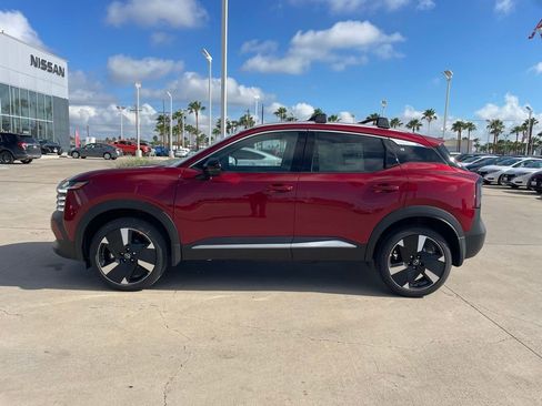 New 2026 Nissan Kicks SR image 2