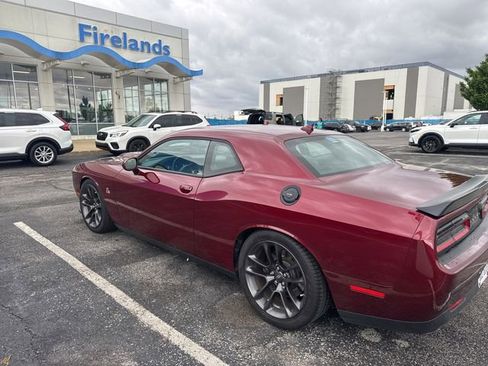 Used 2022 Dodge Challenger R/T Scat Pack w/ Plus Package RWD image 3