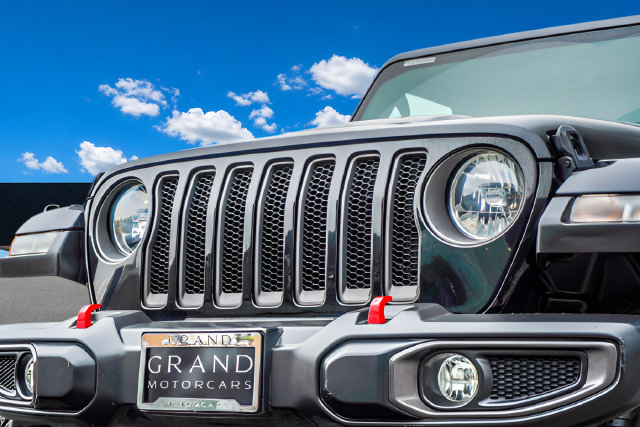 Used 2022 Jeep Wrangler Unlimited Rubicon w/ Cold Weather Group AWD/4WD image 36