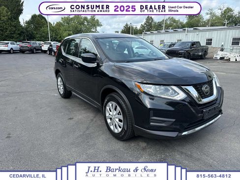 Used 2018 Nissan Rogue S AWD/4WD image 1