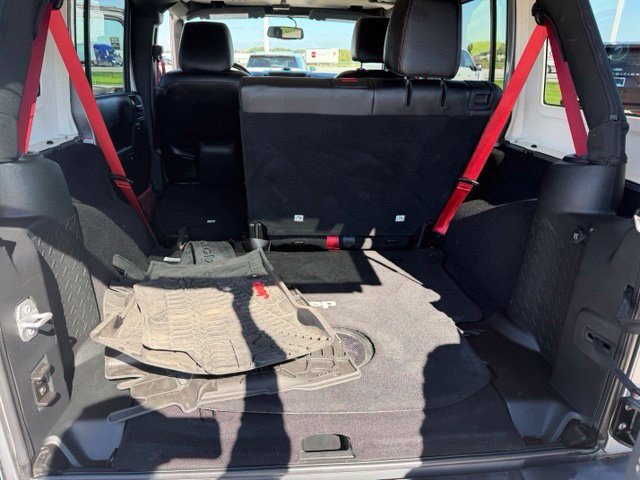 Used 2017 Jeep Wrangler Unlimited Rubicon AWD/4WD image 30