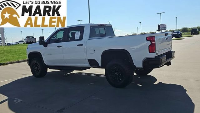 Used 2025 Chevrolet Silverado 2500 ZR2 w/ Technology Package AWD/4WD image 6