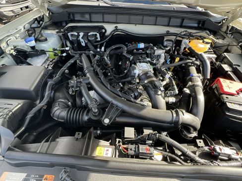 New 2025 Ford Bronco Outer Banks w/ Sasquatch Package image 26