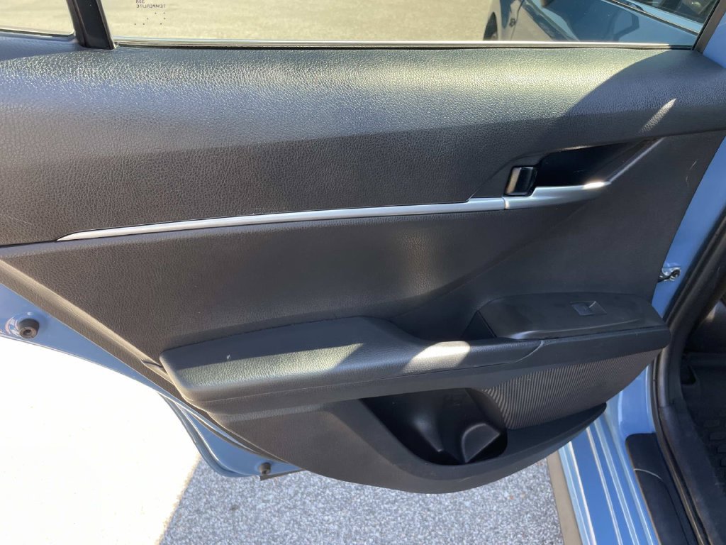 Used 2023 Toyota Camry SE FWD image 12