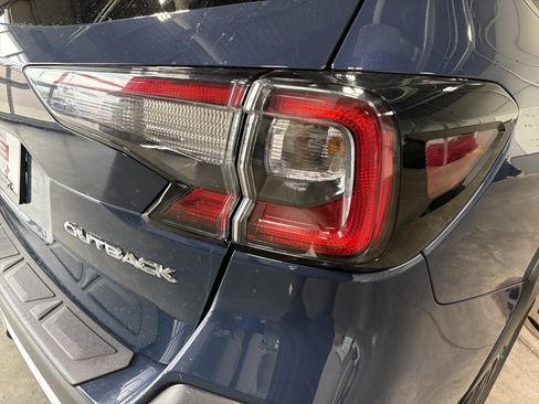 Certified 2024 Subaru Outback Limited AWD/4WD image 11