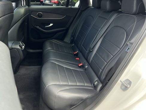 Used 2020 Mercedes-Benz GLC 300 4MATIC image 30
