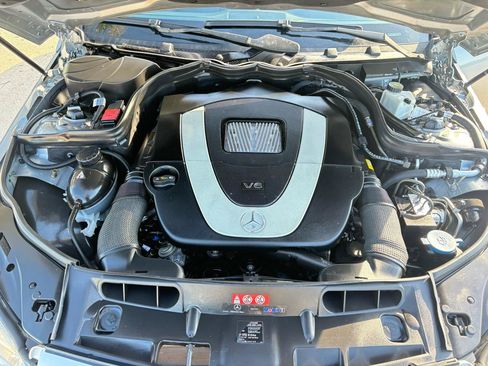 Used 2010 Mercedes-Benz C 300 Sedan image 40