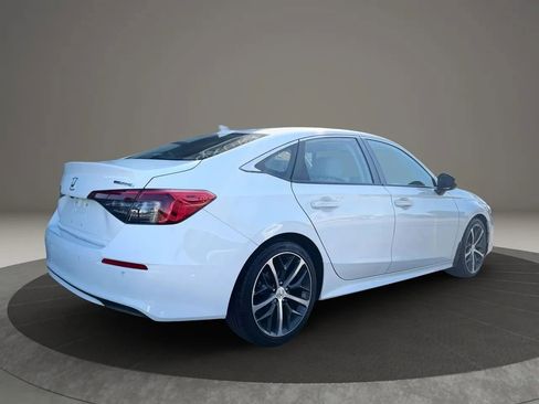 Used 2024 Honda Civic Touring image 12