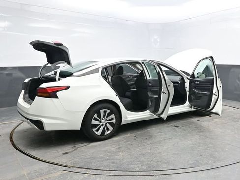 Used 2021 Nissan Altima 2.5 S image 38