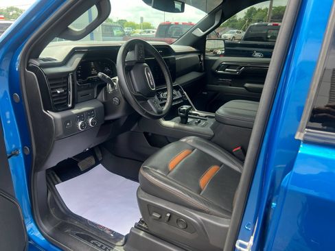Used 2024 GMC Sierra 1500 AT4 w/ AT4 Premium Package AWD/4WD image 23