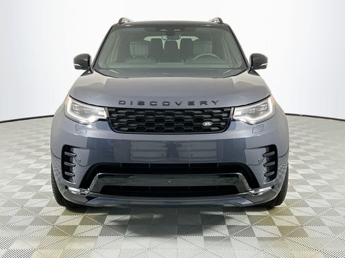 Certified 2025 Land Rover Discovery Dynamic SE image 2