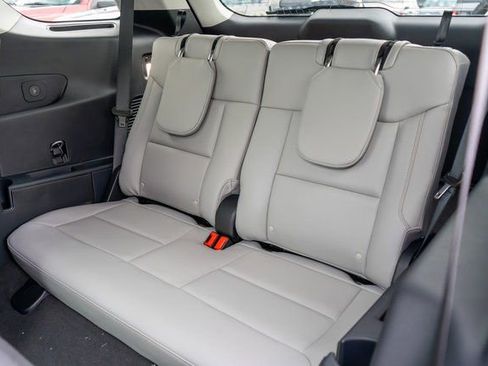 New 2026 Ford Explorer Active w/ Active Comfort Package image 10