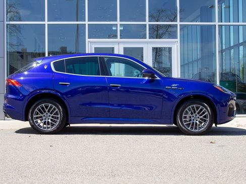 Used 2024 Maserati Grecale GT AWD/4WD image 4