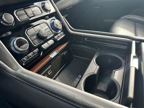 Used 2022 GMC Yukon Denali w/ Max Trailering Package image 22