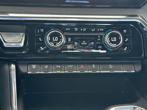 New 2025 GMC Sierra 2500 Denali w/ Denali Reserve Package image 21