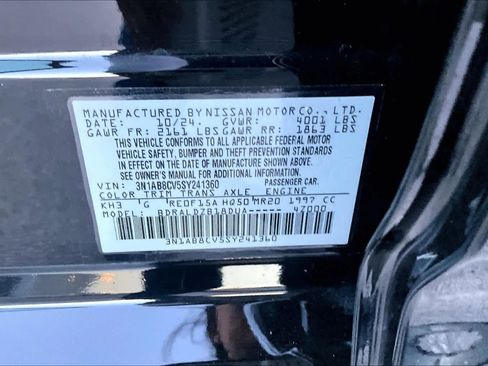 Certified 2025 Nissan Sentra SV image 33