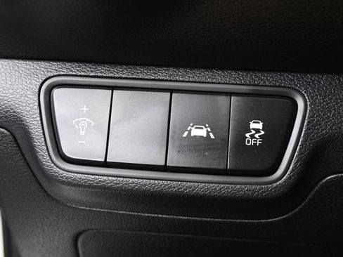 Used 2020 Kia Forte LXS FWD image 12