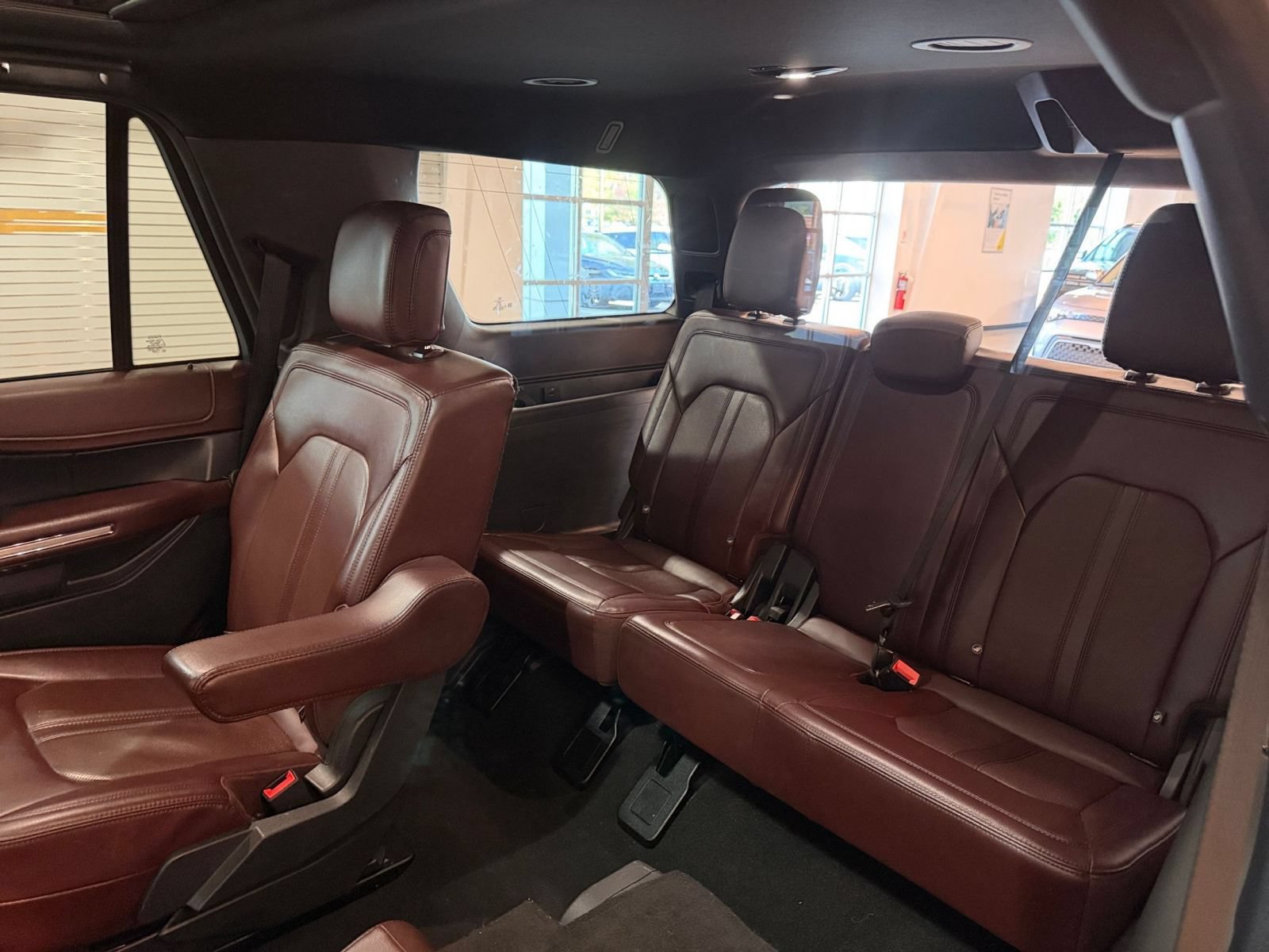 Used 2024 Ford Expedition Limited AWD/4WD image 30