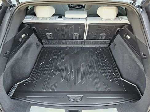 New 2026 Cadillac Lyriq Luxury w/ LPO, Floor Liner Package image 29