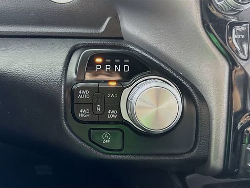 Used 2022 RAM 1500 Laramie AWD/4WD image 22