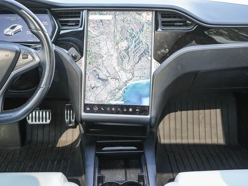 Used 2018 Tesla Model S 75D image 14