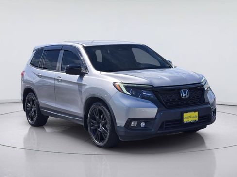 Used 2021 Honda Passport Sport image 2