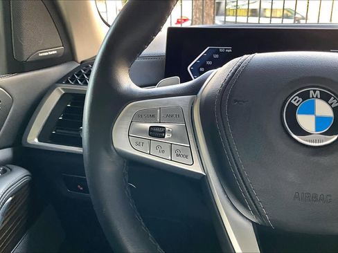 Used 2025 BMW X7 xDrive40i image 24