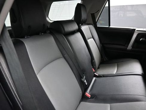 Used 2019 Toyota 4Runner SR5 Premium AWD/4WD image 28