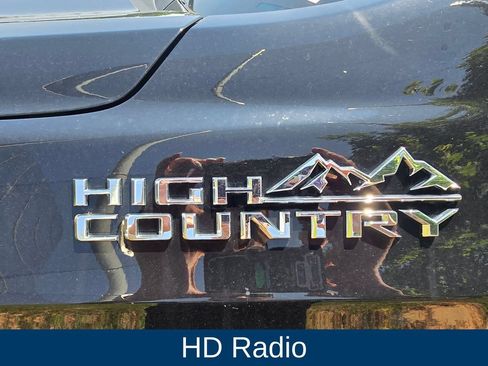 Used 2021 Chevrolet Tahoe High Country AWD/4WD image 6