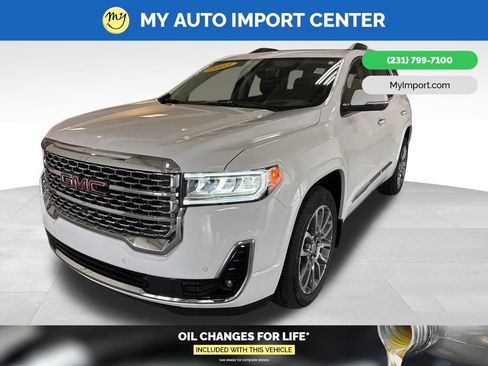 Used 2023 GMC Acadia Denali w/ Denali Ultimate Package image 3