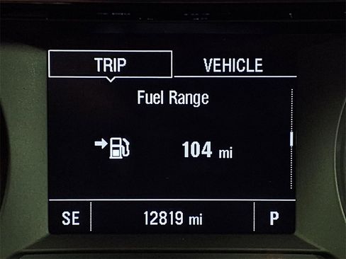 Used 2025 Chevrolet Trax LS w/ LS Convenience Package image 17