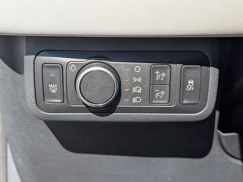 Used 2022 Ford Mustang Mach-E Premium image 19