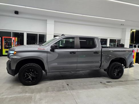 Used 2021 Chevrolet Silverado 1500 LT Trail Boss w/ Convenience Package II AWD/4WD image 3