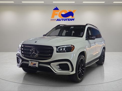 Used 2024 Mercedes-Benz GLS 580 4MATIC image 1