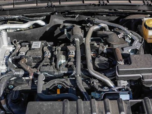 Certified 2025 Nissan Kicks S image 26