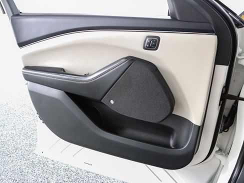 Used 2023 Ford Mustang Mach-E Premium image 22