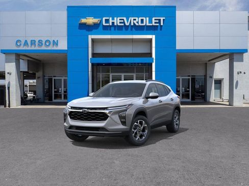 New 2026 Chevrolet Trax LT w/ Driver Confidence Package image 8