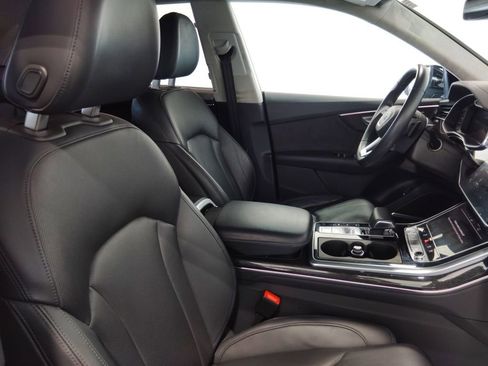 Used 2019 Audi Q8 Prestige image 45