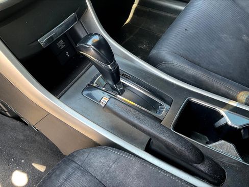 Used 2015 Honda Accord Sport image 15