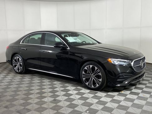 New 2026 Mercedes-Benz E 450 4MATIC Sedan image 6