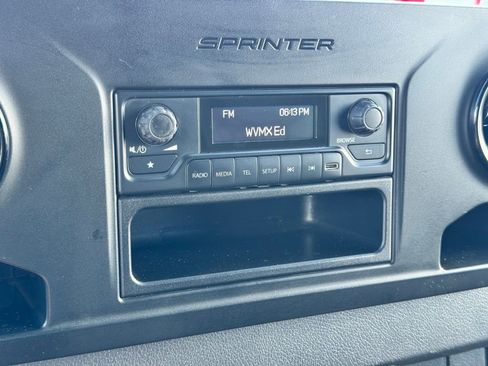 Used 2020 Mercedes-Benz Sprinter 2500 image 21
