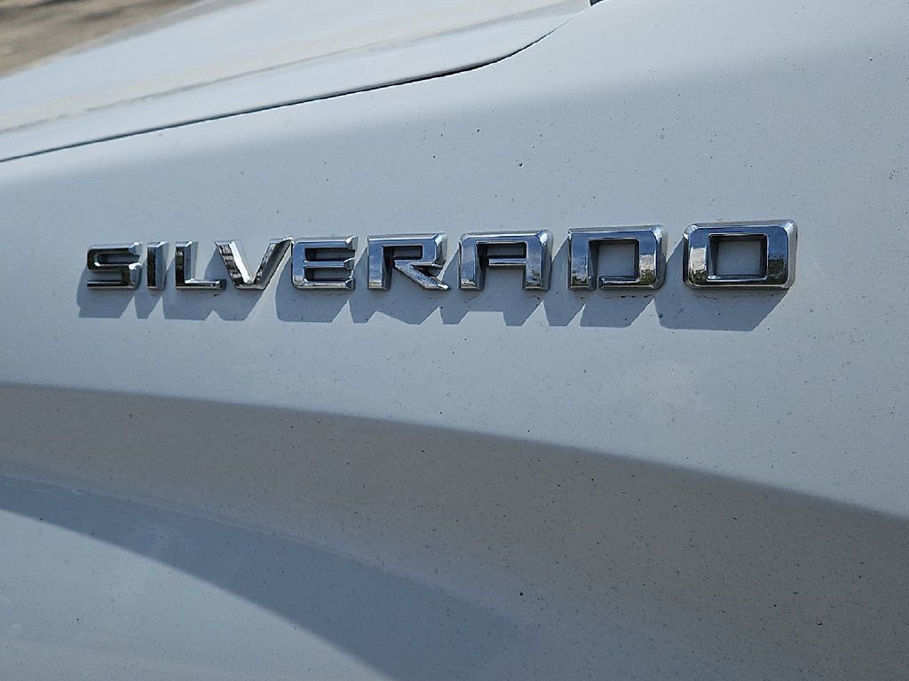 Used 2021 Chevrolet Silverado 1500 Custom AWD/4WD image 14