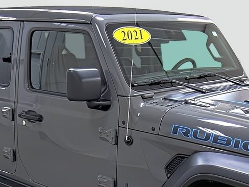 Used 2021 Jeep Wrangler Unlimited Rubicon 4xe w/ Cold Weather Group image 15