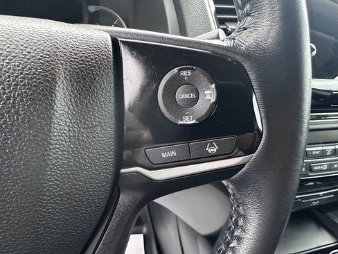Used 2022 Honda Pilot Touring image 17