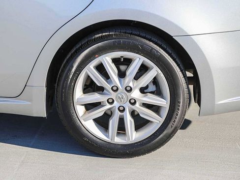 Used 2015 Toyota Avalon XLE image 11