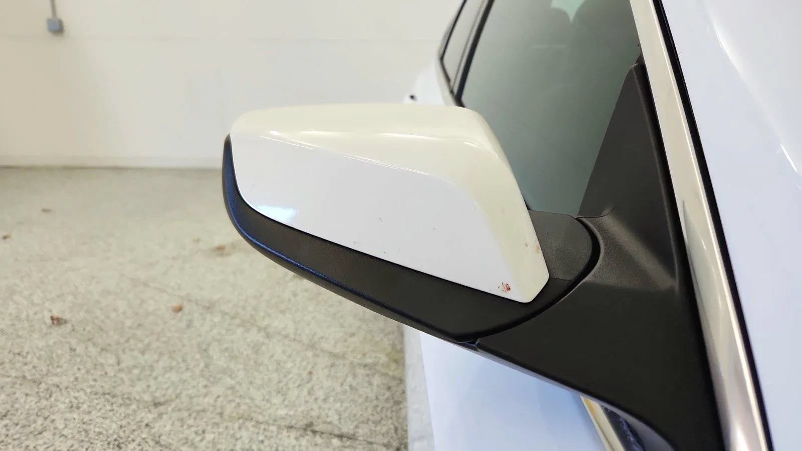 Used 2025 Chevrolet Malibu LT FWD image 35