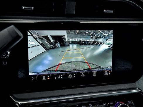 New 2025 GMC Sierra 2500 Denali w/ Denali Reserve Package image 15